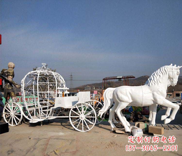 福州玻璃钢城市马车雕塑