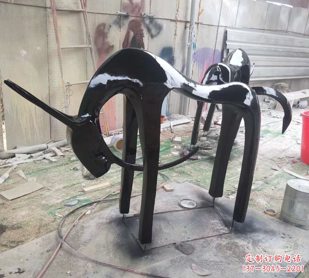 福州玻璃钢抽象小鹿雕塑别墅庭院景观摆件