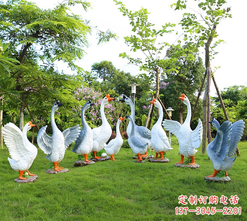 福州玻璃钢雕刻的精美鹅