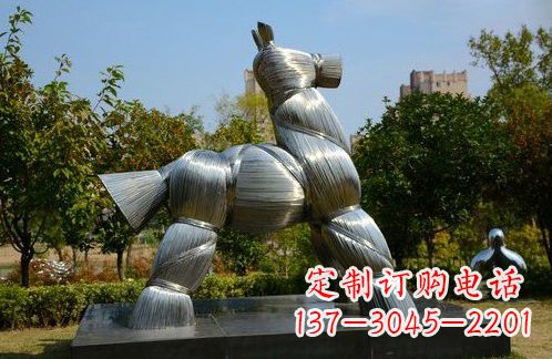 福州不锈钢草扎马雕塑