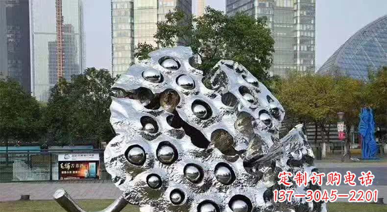 福州不锈钢城市的莲蓬雕塑