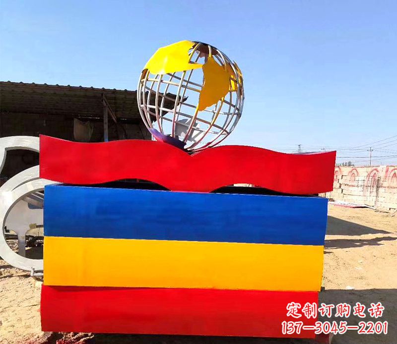 福州不锈钢地球雕塑——象征地球的美丽与和谐