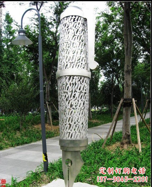 福州不锈钢钢笔雕塑艺术与科技的完美结合