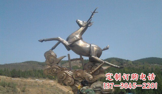 福州不锈钢动物雕塑——飞奔的鹿