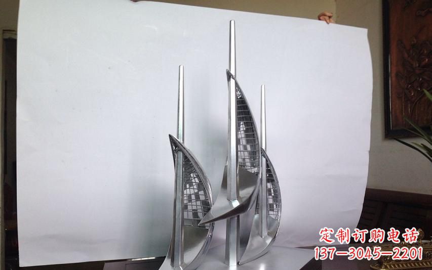 福州不锈钢帆船雕塑传承精神的象征
