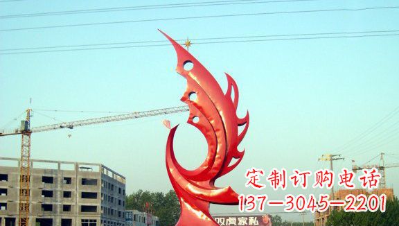 福州凤凰城市的不锈钢雕塑
