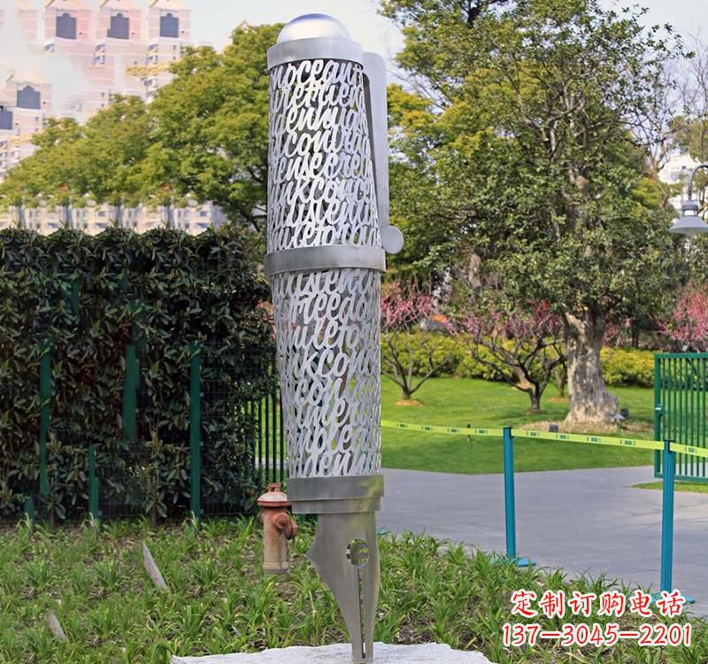 福州精致不锈钢钢笔雕塑