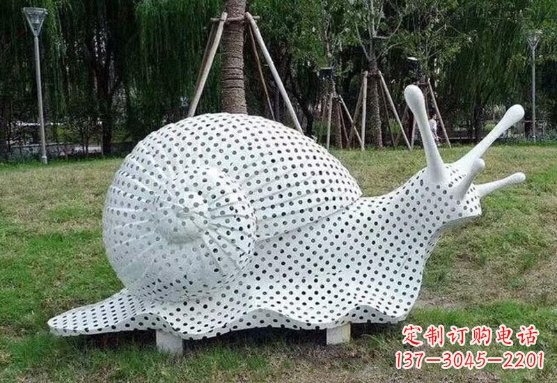 福州不锈钢公园里的蜗牛雕塑