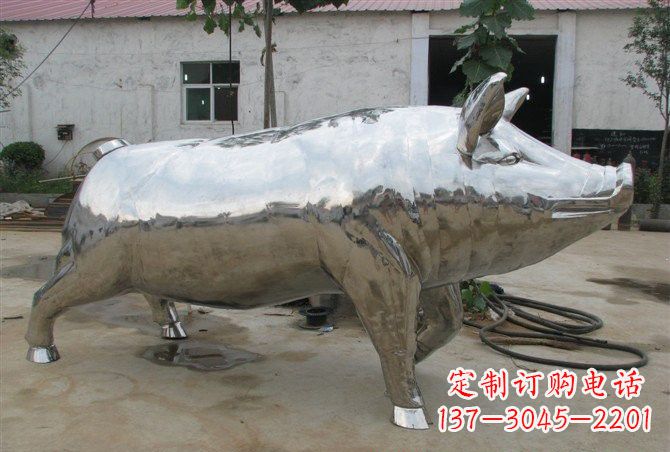 福州不锈钢公园动物猪雕塑精美雕塑展现完美美学