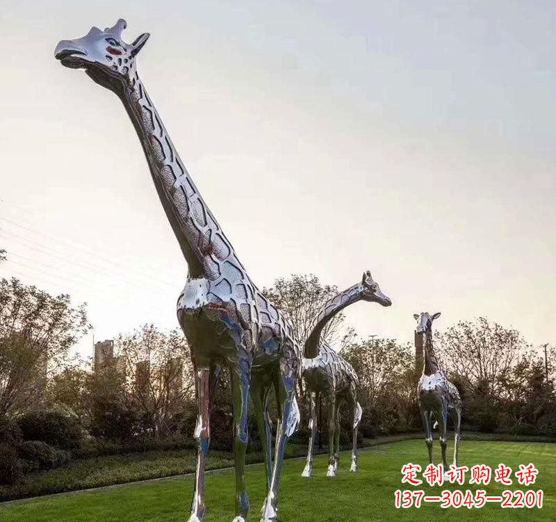 福州不锈钢长颈鹿雕塑美丽的艺术精神
