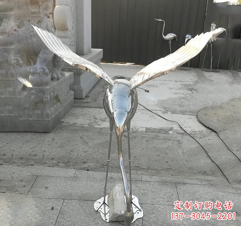 福州不锈钢仙鹤雕塑美丽与坚固并存
