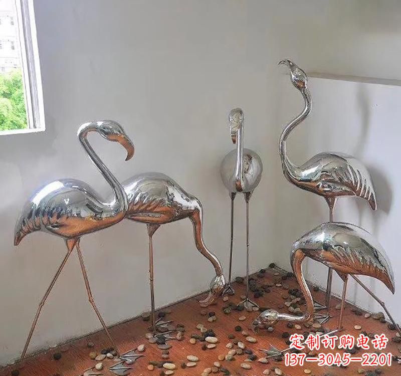 福州不锈钢火烈鸟象征勇气与活力