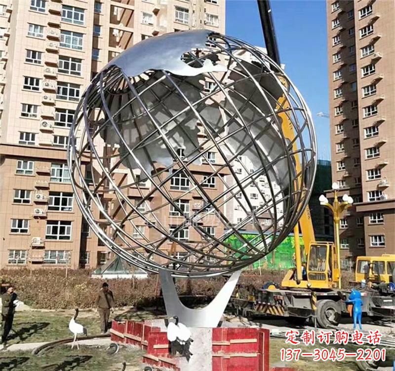 福州不锈钢地球仪雕塑以艺术表达地球的美