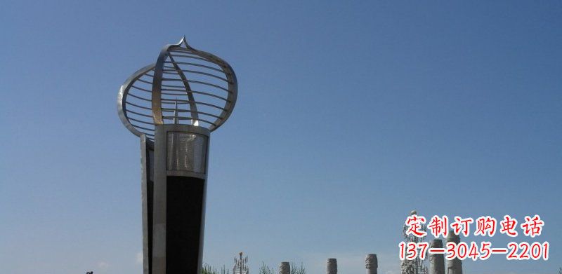 福州不锈钢火炬形雕塑熠熠生辉