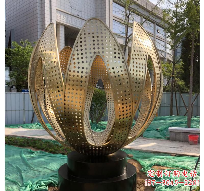 福州不锈钢拱门雕塑以艺术之美装点园林