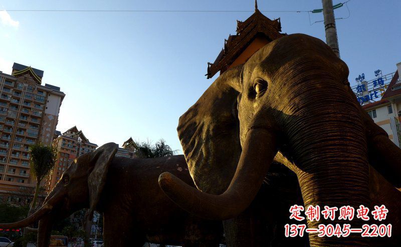 福州步行街上的大象雕塑——给街道带来活力