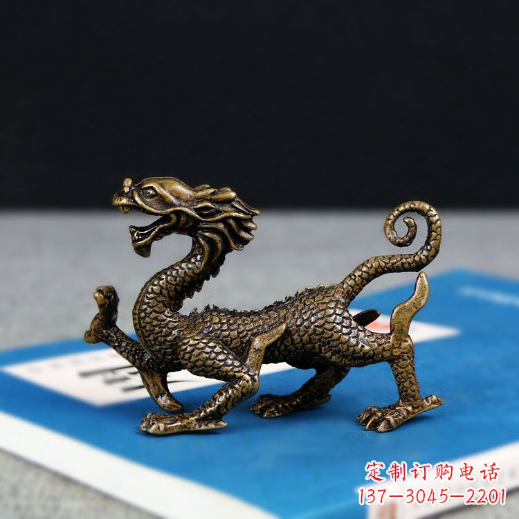 福州青龙雕塑用纯铜熔铸而成