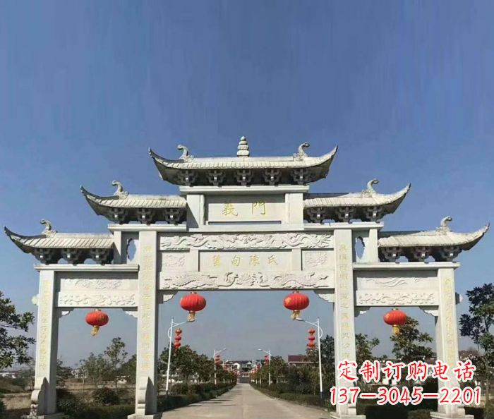 福州传承百年,村口牌楼雕塑的历史