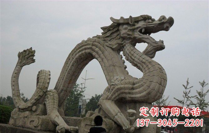 福州大理石龙雕塑,象征着力量与尊贵