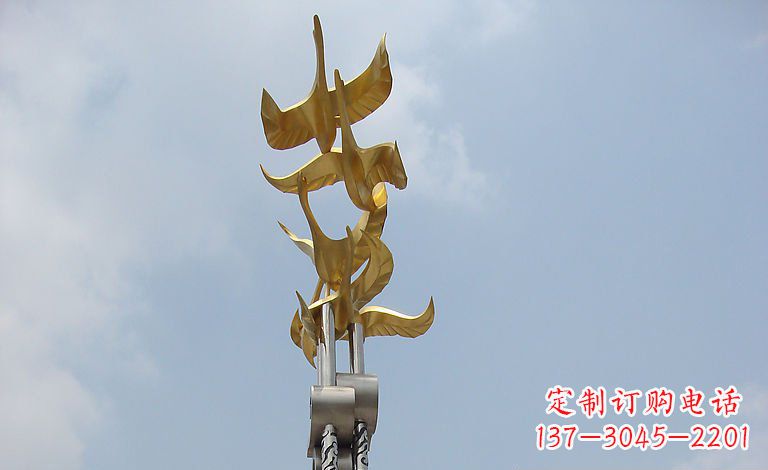 福州大雁不锈钢雕塑—梦想之羽