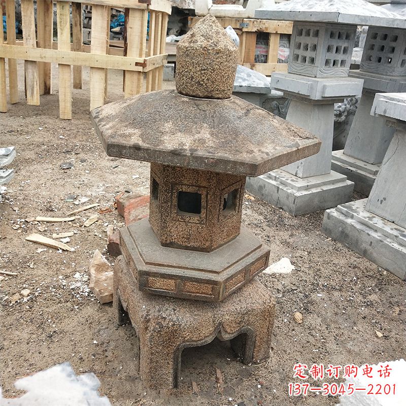 福州古雅时尚仿古石灯笼雕塑