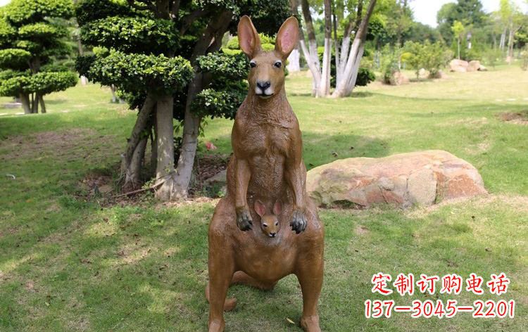 福州公园玻璃钢仿真袋鼠雕塑