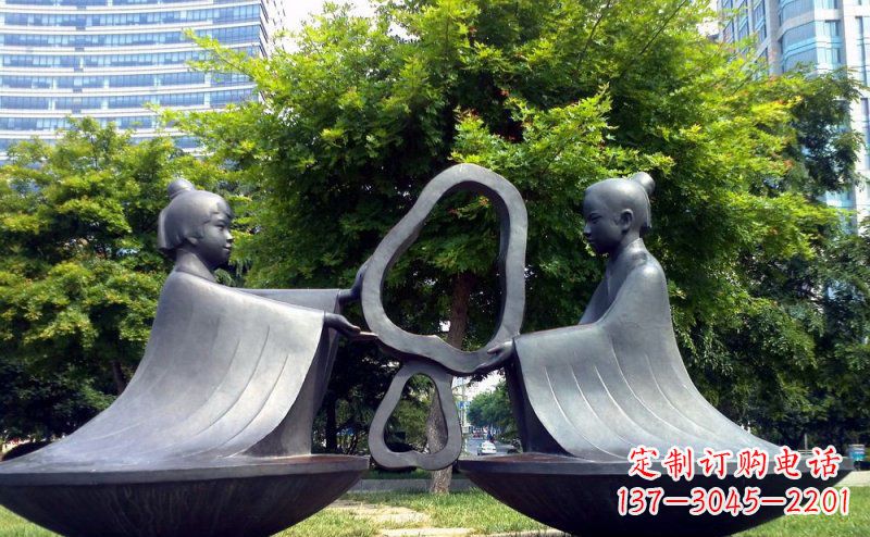 福州公园抽象孔融让梨景观铜雕