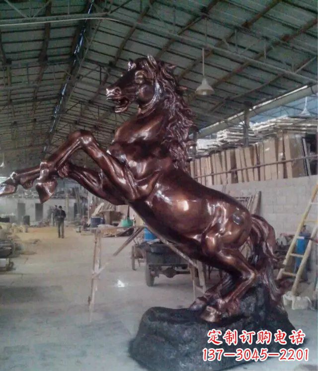 福州中领雕塑出品:铜雕正面奔马