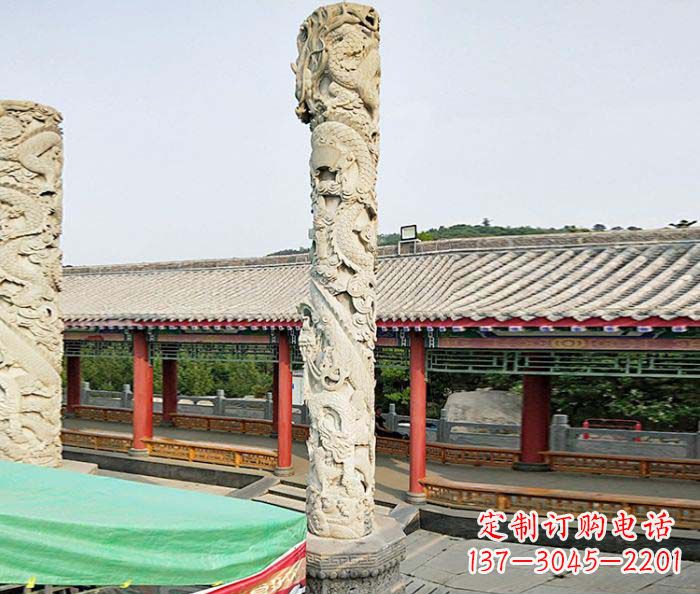 福州雕刻精致的大理石龙柱石雕