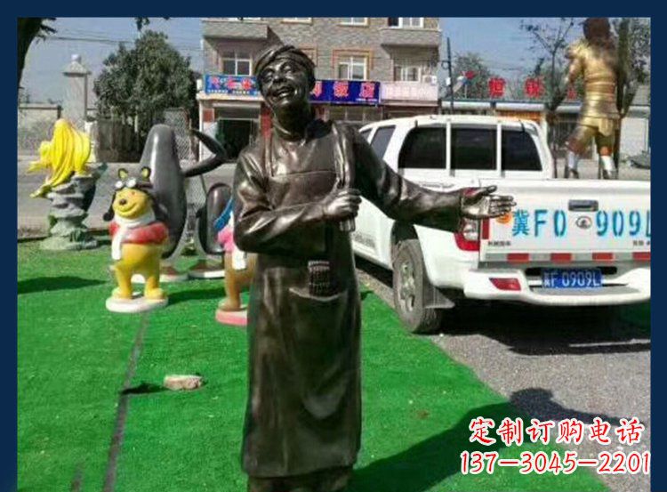 福州广场铜雕店小二人物雕塑 (2)