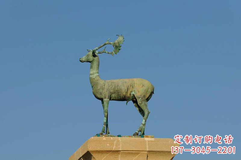 福州中领雕塑鹿雕塑生动逼真