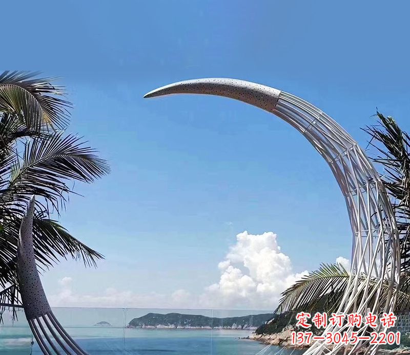 福州无比耀眼的不锈钢月亮雕塑