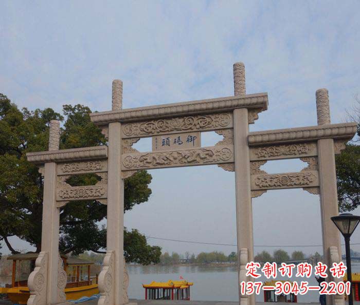 福州景区三门古典牌坊石雕