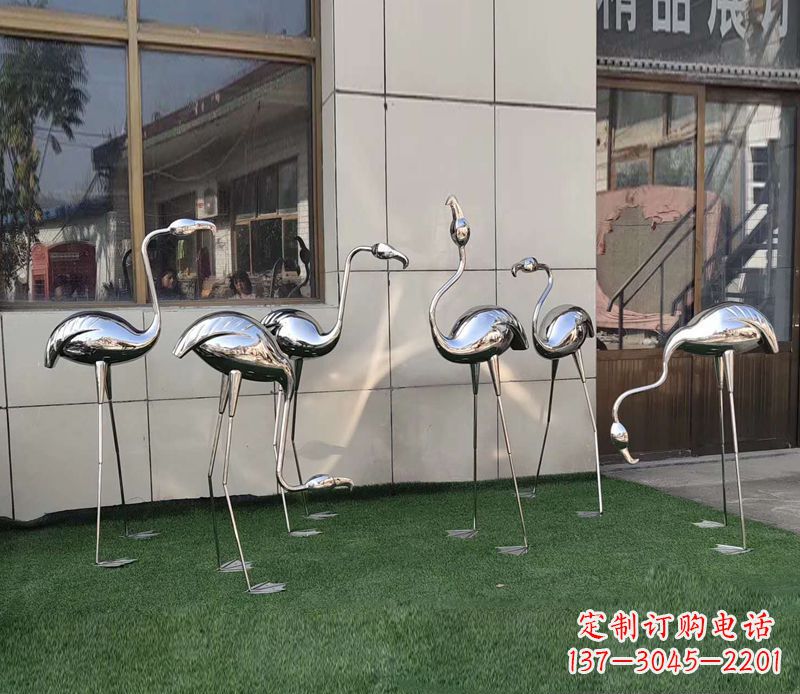 福州优雅古典的镜面不锈钢仙鹤雕塑