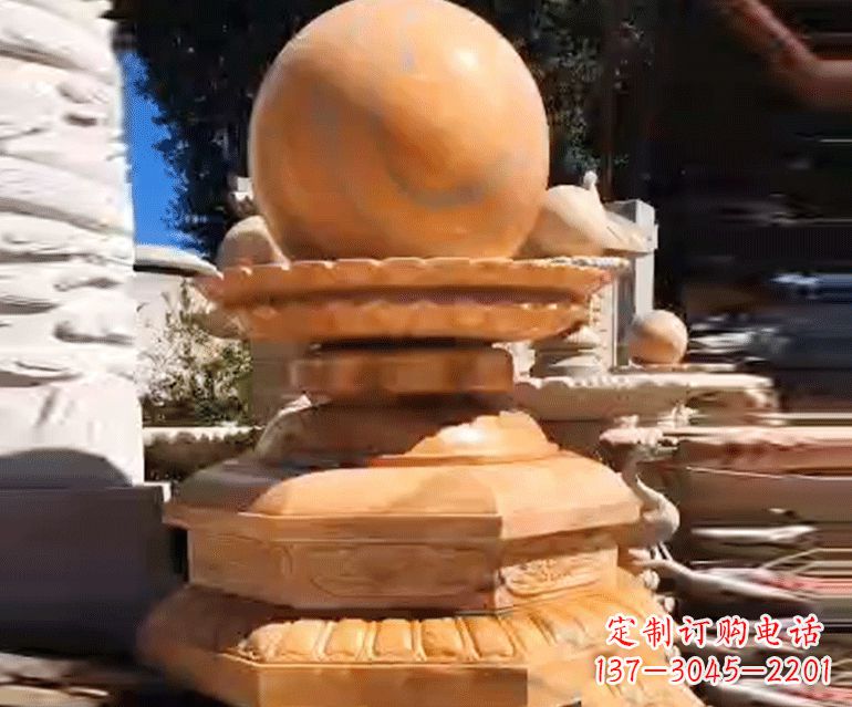 福州喷泉里的石材雕塑