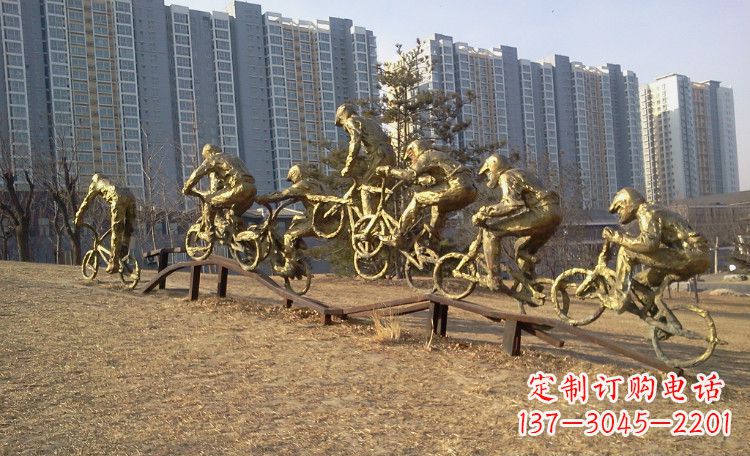 福州玩花样自行车人物铜雕