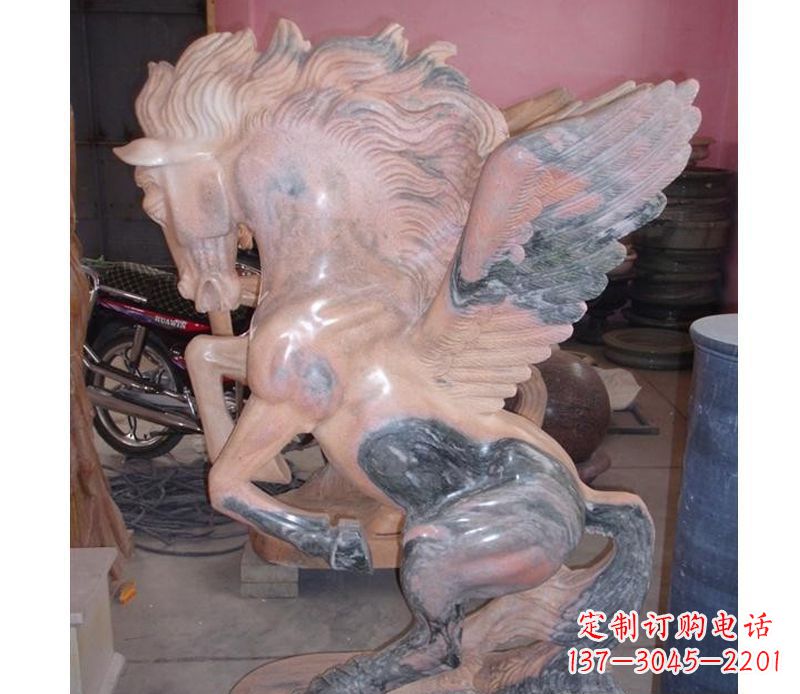 福州晚霞红奔马石雕