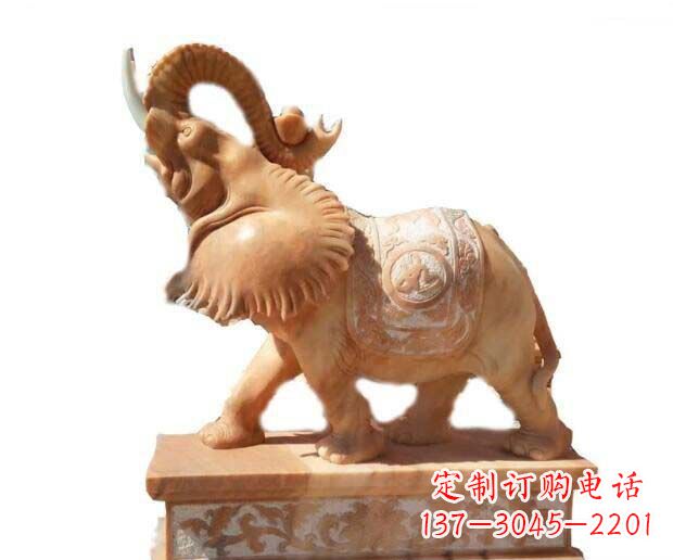 福州晚霞红吉祥如意象鼻朝天的大象石雕