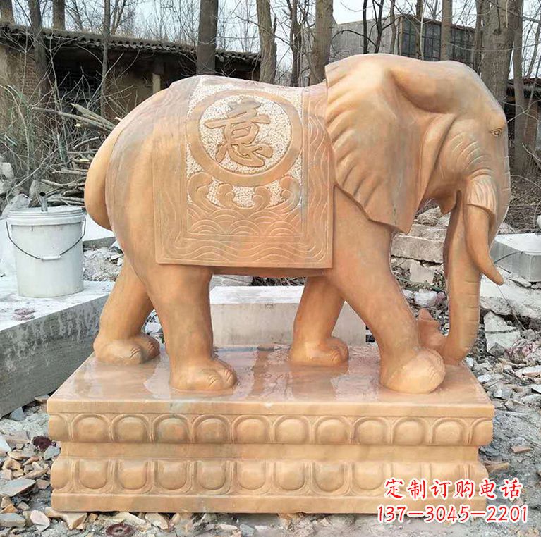 福州晚霞红石材大象雕塑