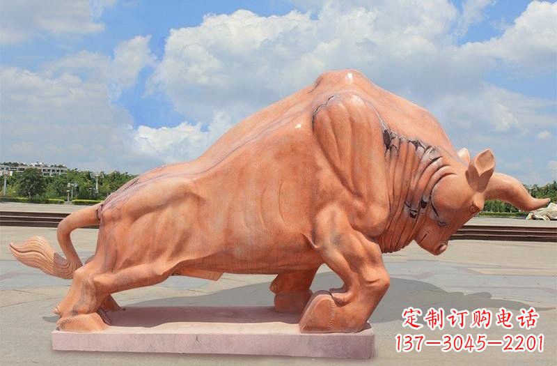 福州晚霞红拓荒牛石雕