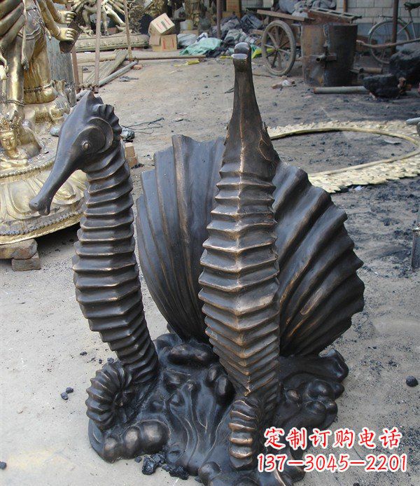 福州小区动物海马铜雕 