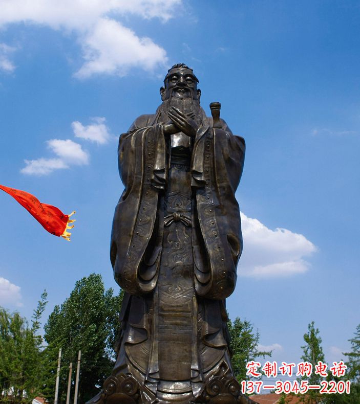 福州校园里的孔子雕像