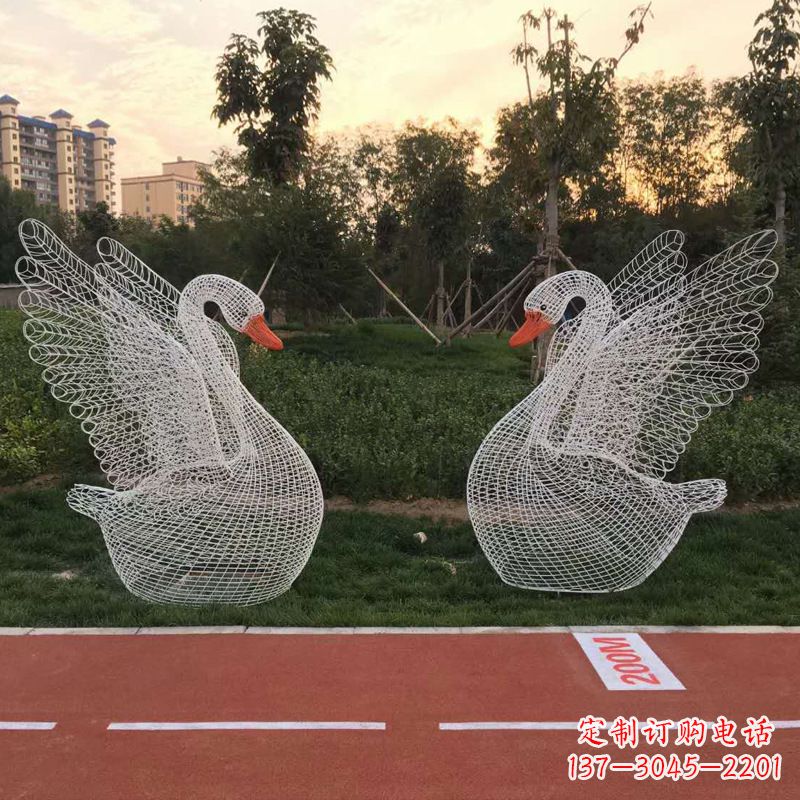 福州展翅天鹅铁艺网格草坪动物摆件