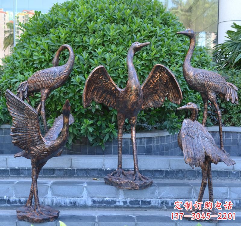 福州展翅仙鹤雕塑